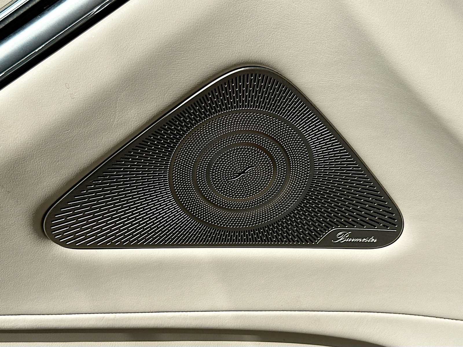 Certified 2022 Mercedes-Benz S 580 4MATIC Sedan w/ Rear Seat Package image 19