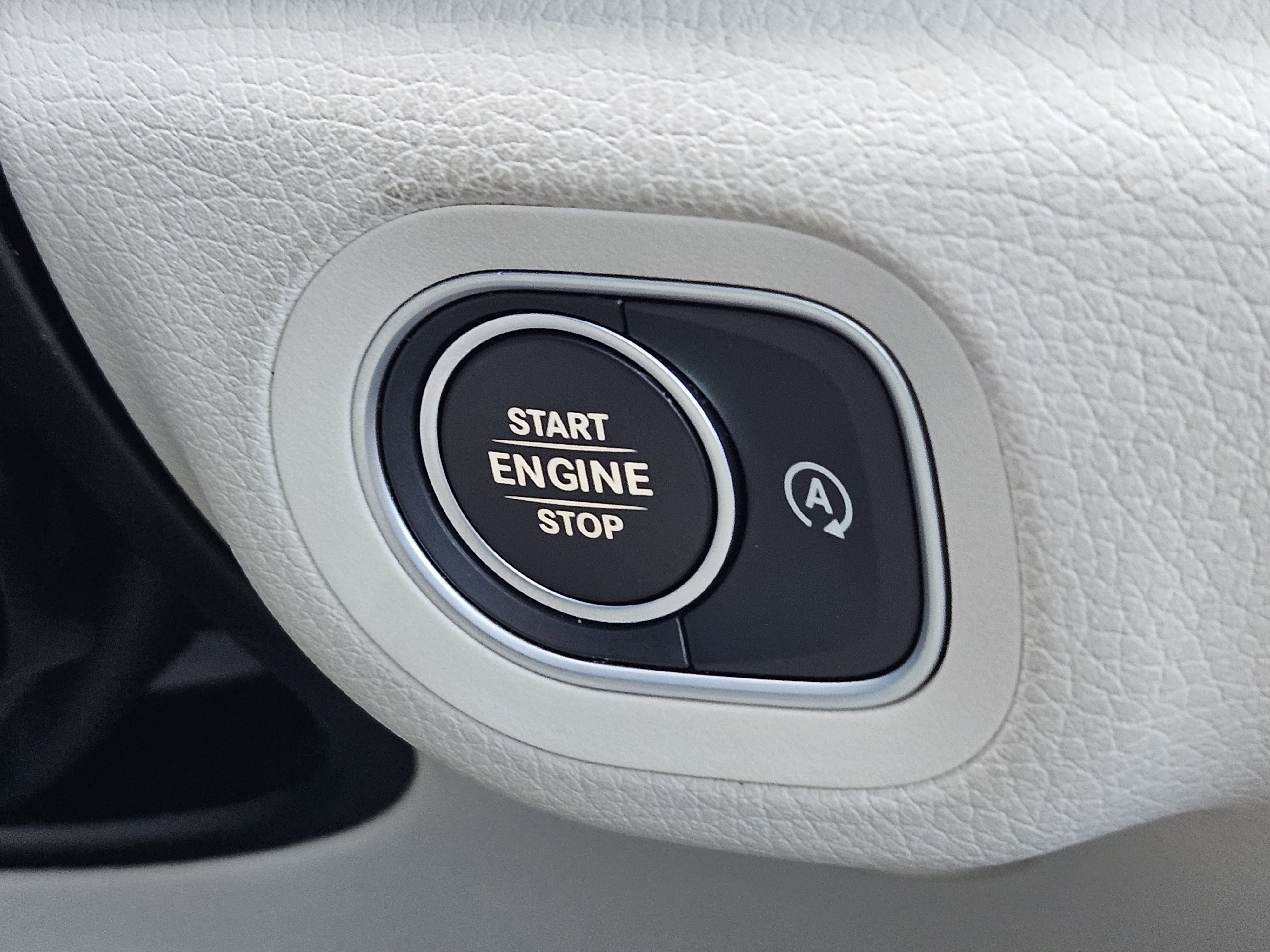 Certified 2025 Mercedes-Benz GLS 450 4MATIC image 20