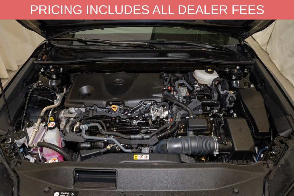 Used 2025 Toyota Camry SE FWD image 19