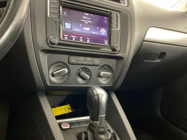 Used 2016 Volkswagen Jetta SE FWD image 21