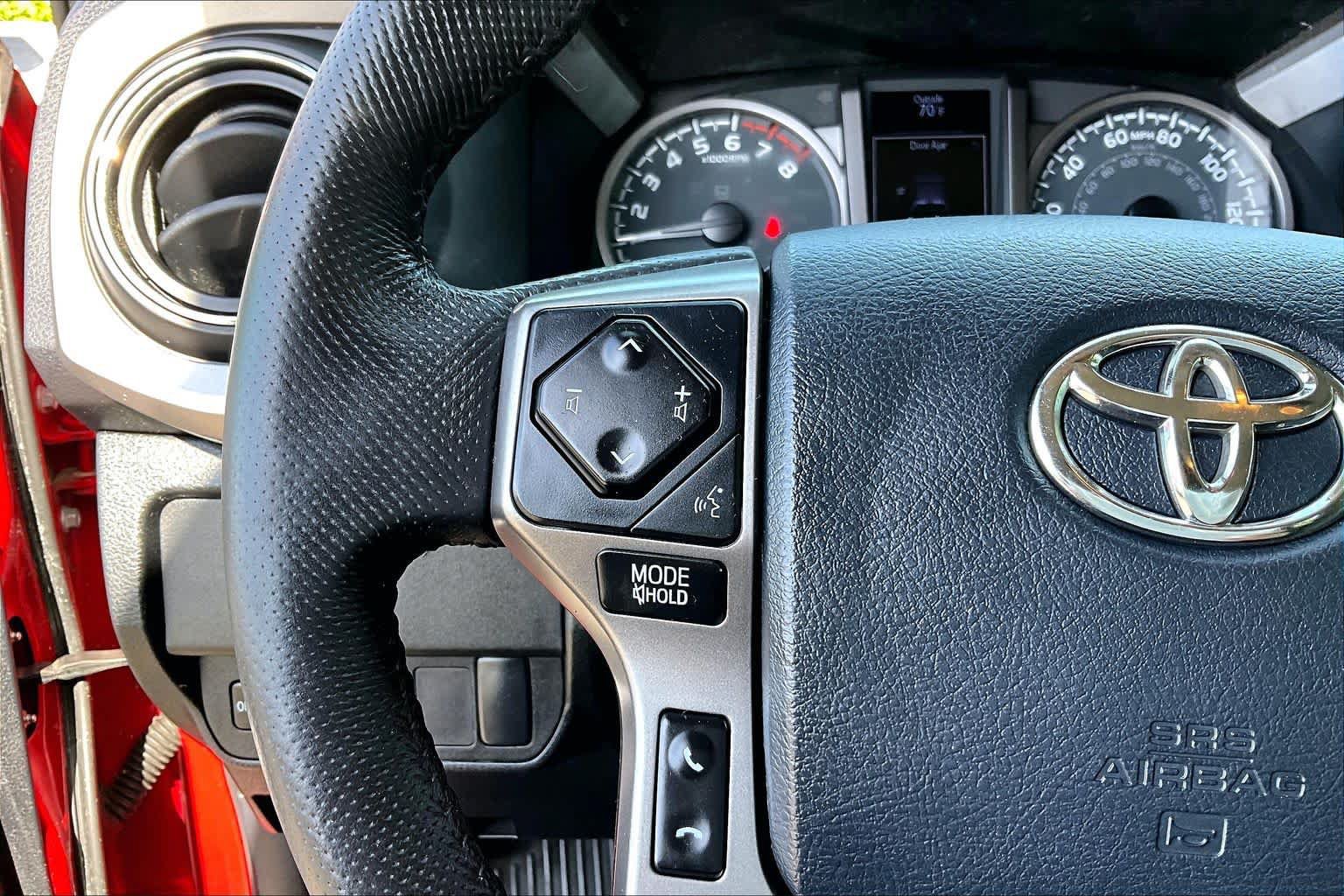 Certified 2020 Toyota Tacoma SR5 AWD/4WD image 22