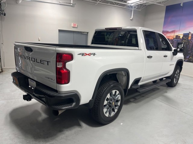 Used 2022 Chevrolet Silverado 2500 Custom w/ Custom Value Package image 5