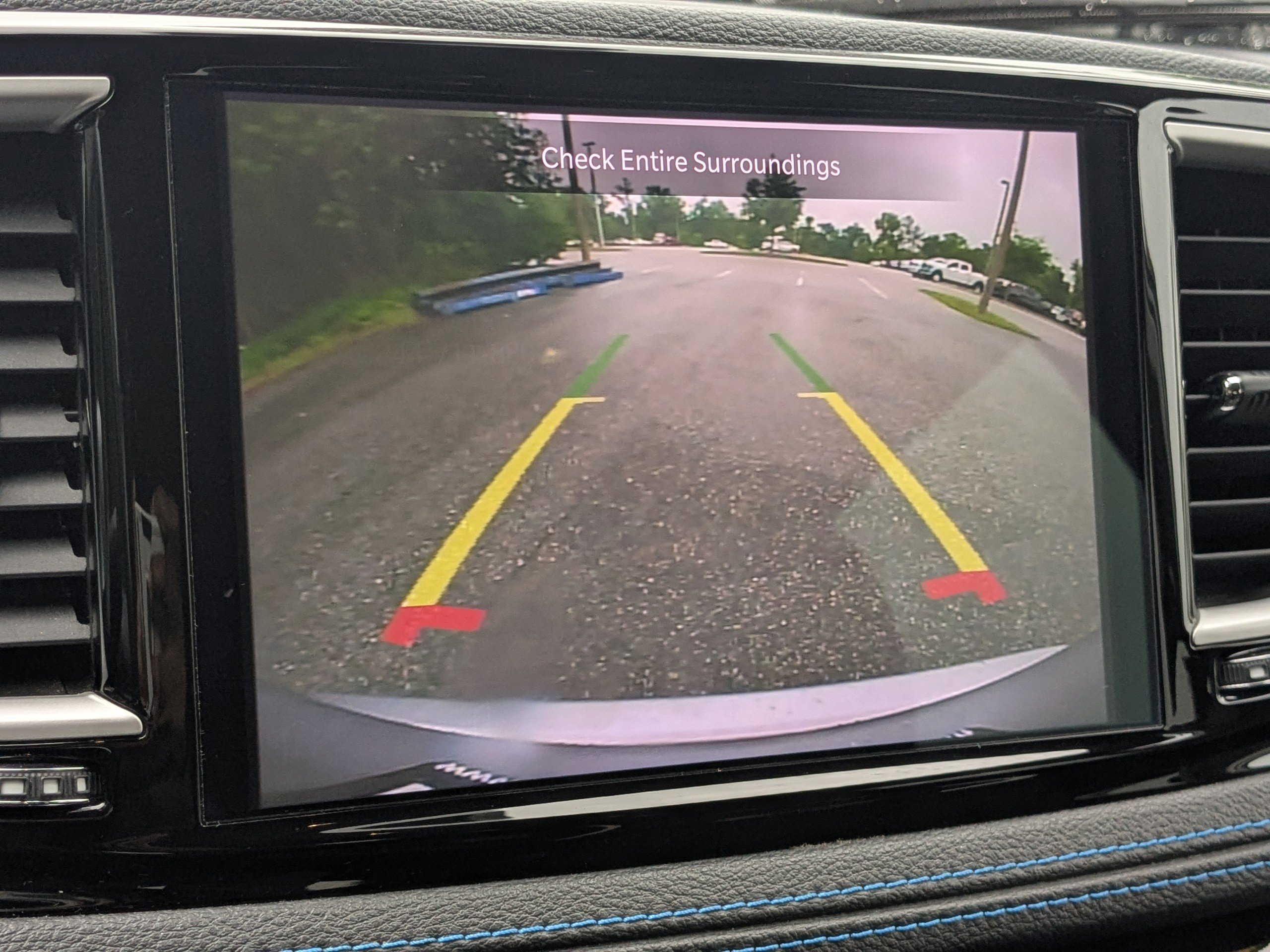 Used 2021 Chrysler Pacifica Touring image 19