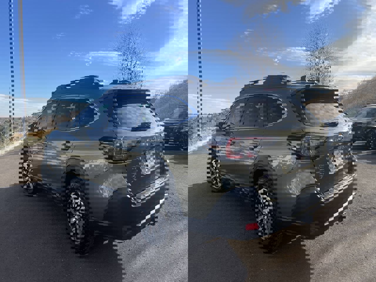 Used 2024 Subaru Outback Premium image 5