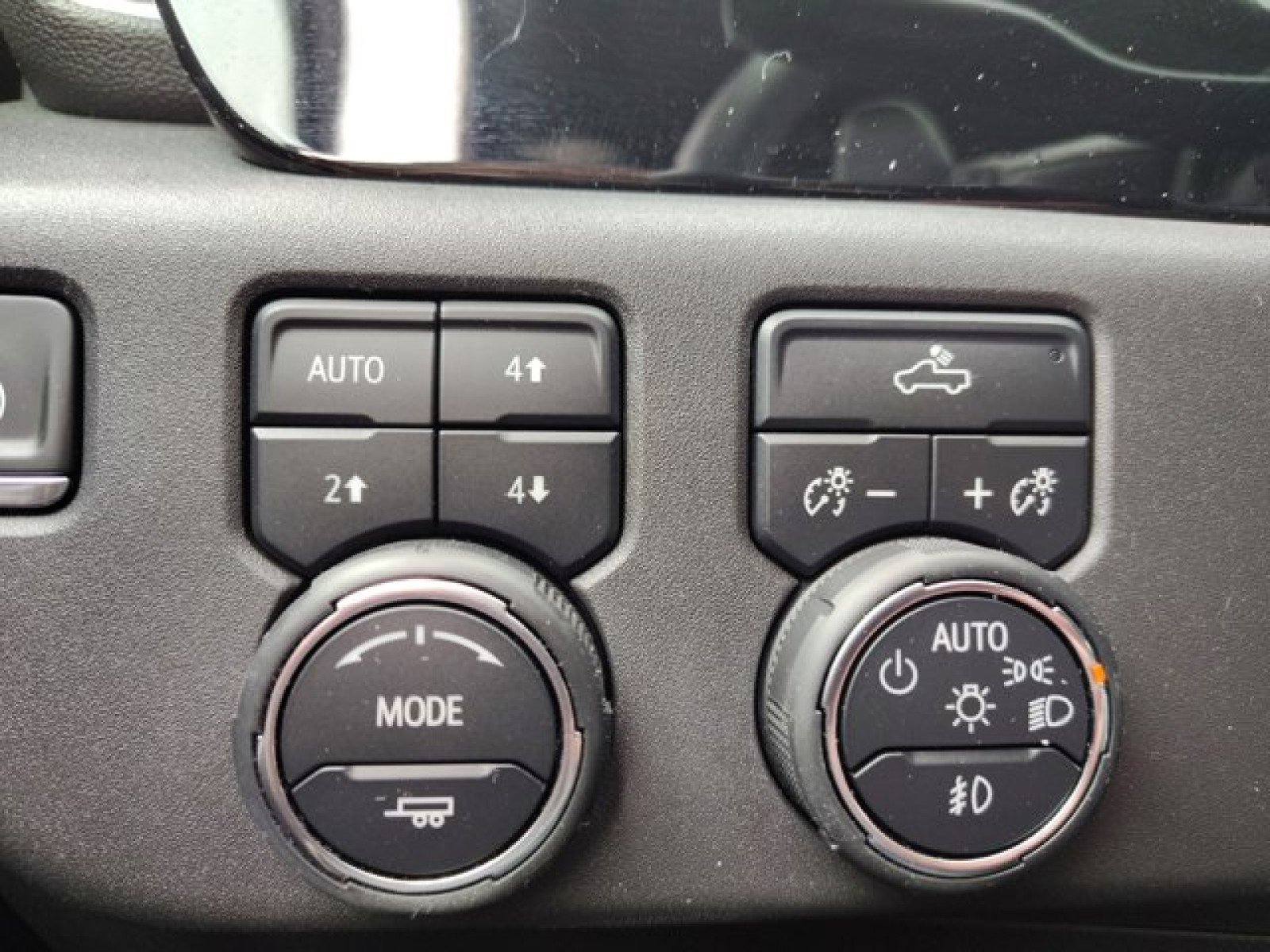 Used 2023 Chevrolet Silverado 1500 RST w/ Z71 Off-Road Package AWD/4WD image 26