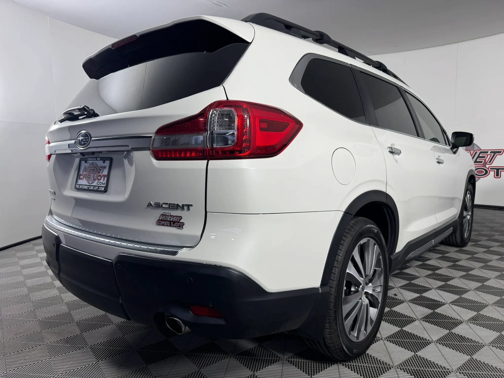 Used 2020 Subaru Ascent Touring w/ Popular Package #3 AWD/4WD image 32