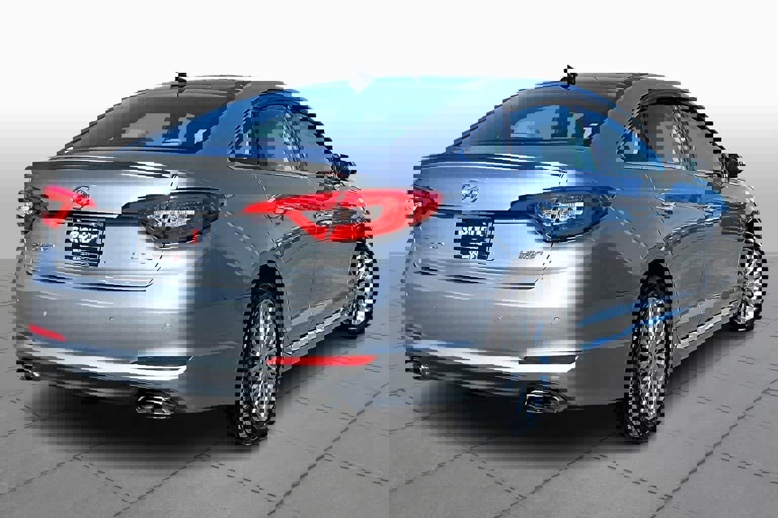 Used 2015 Hyundai Sonata Limited w/ Option Group 06 image 13