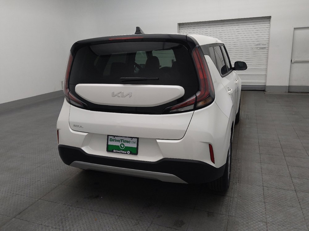 Used 2025 Kia Soul LX image 7