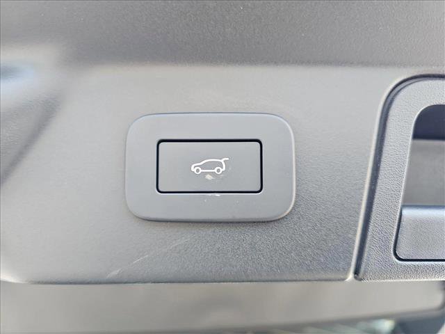 New 2026 Land Rover Range Rover Velar Dynamic SE image 13