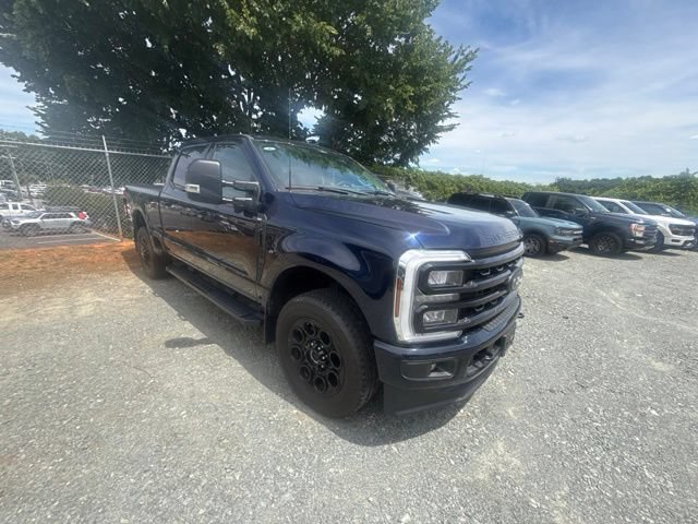 Used 2024 Ford F250 XLT w/ Black Appearance Package AWD/4WD image 9