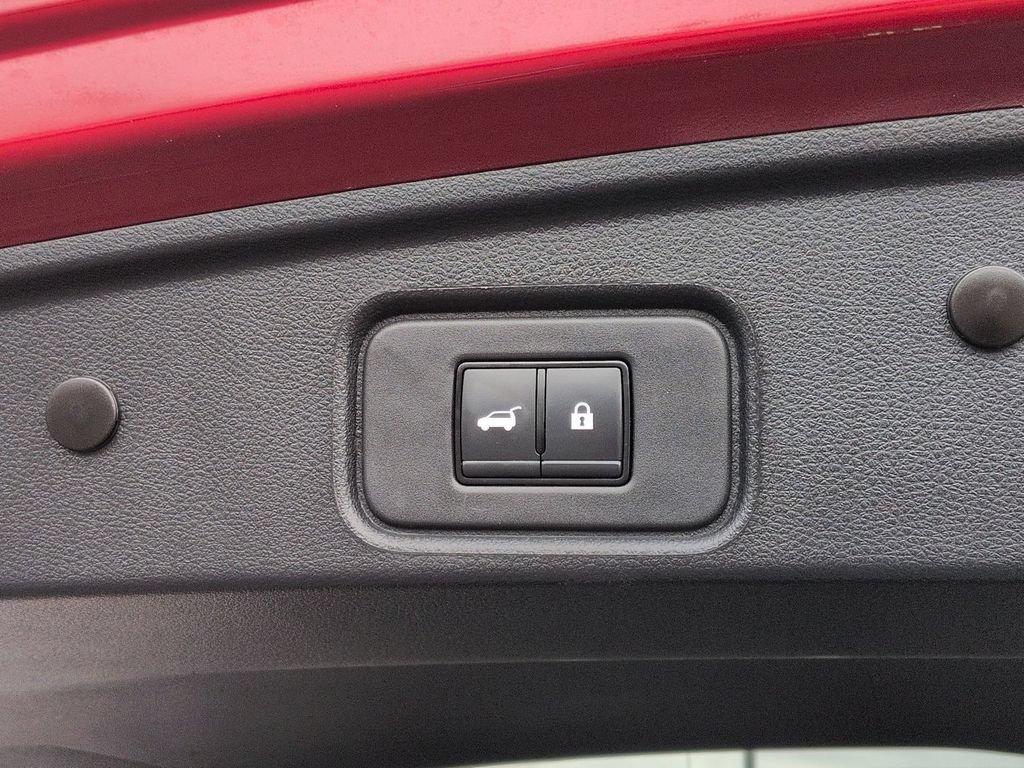 Used 2023 Nissan Pathfinder SL FWD image 39