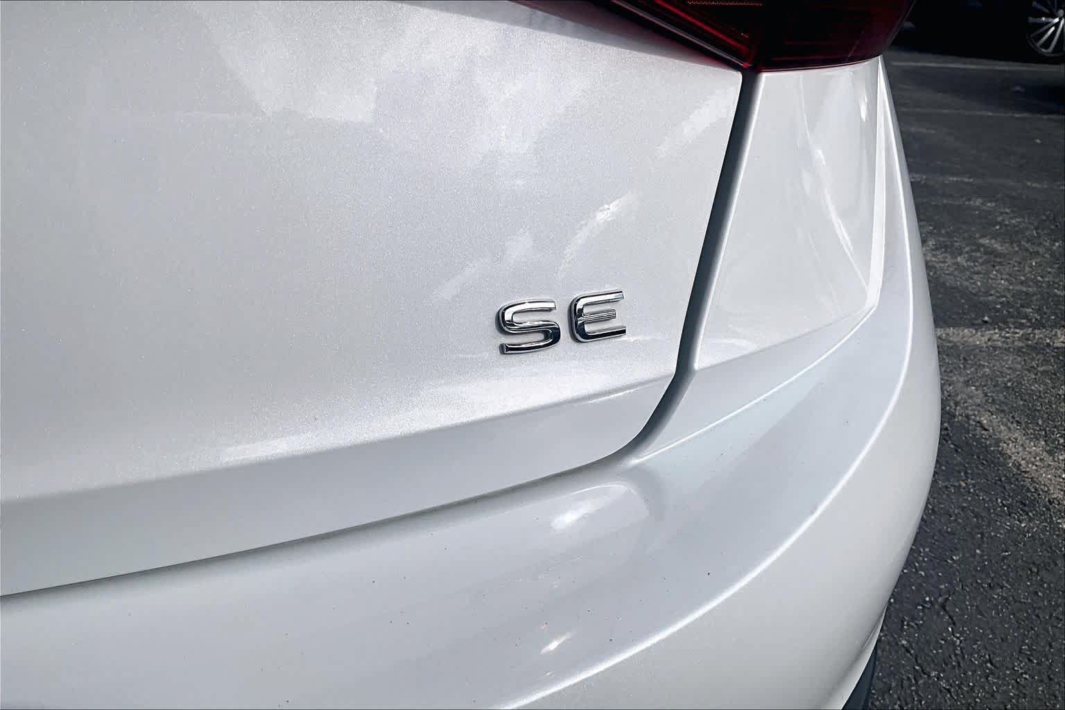 Used 2025 Volkswagen Jetta SE FWD image 9
