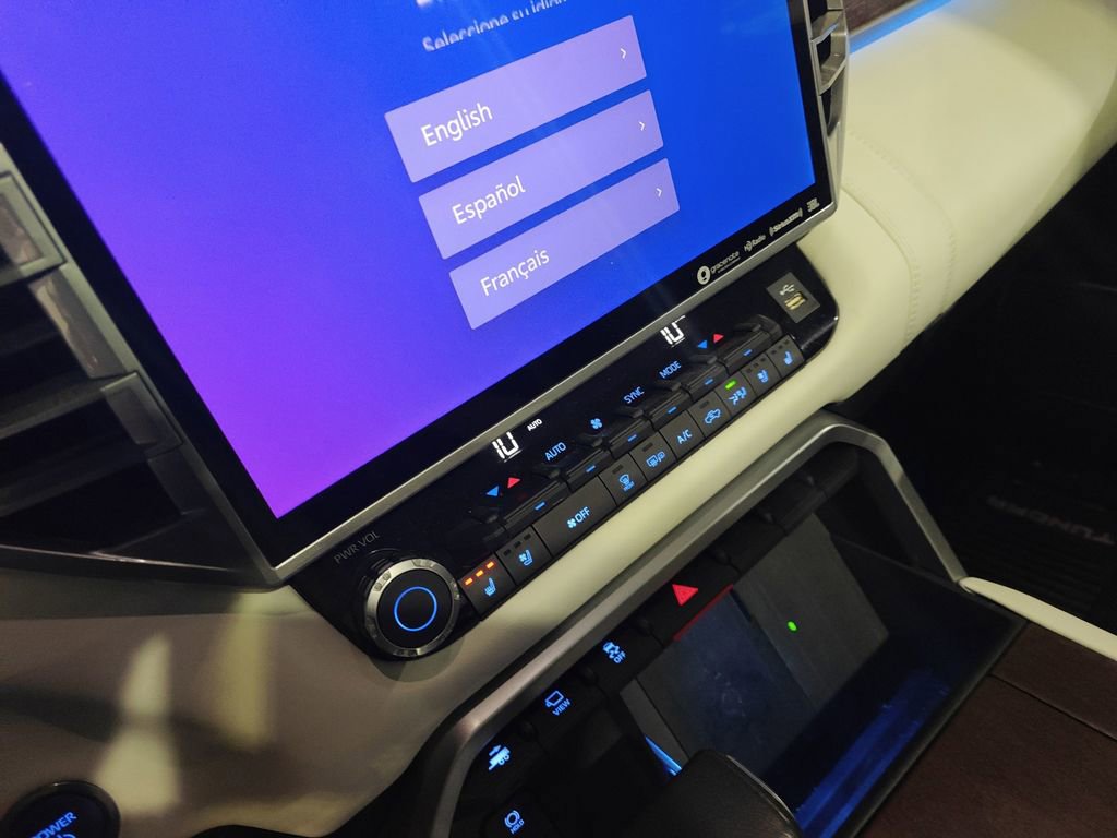 Used 2024 Toyota Tundra Capstone image 13