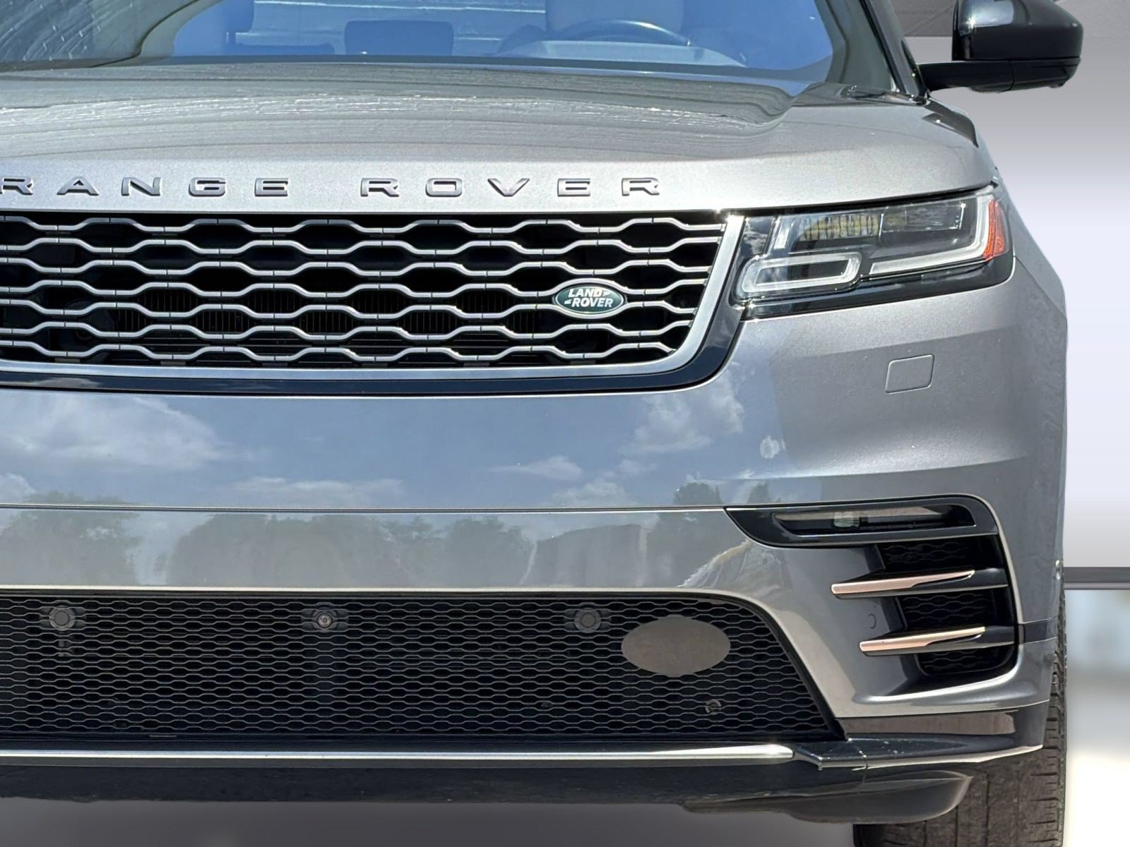 Used 2019 Land Rover Range Rover Velar R-Dynamic HSE AWD/4WD image 11