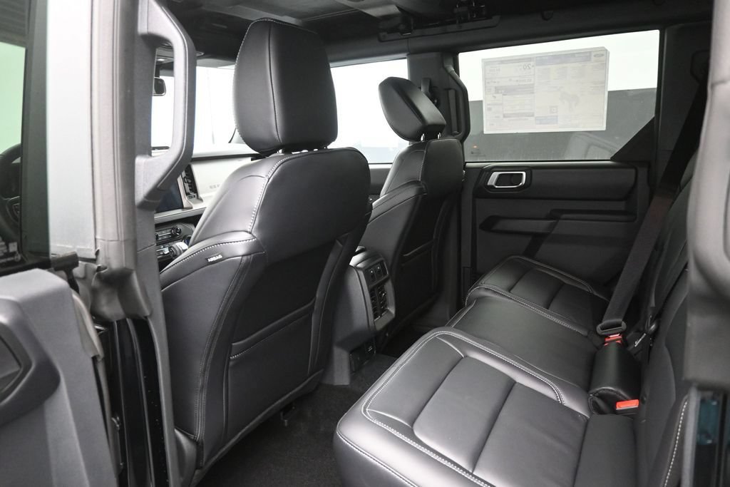New 2026 Ford Bronco Outer Banks AWD/4WD image 2