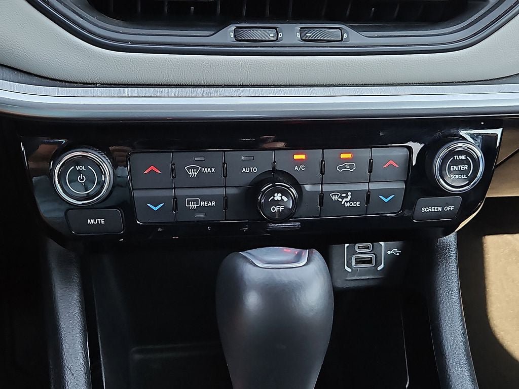 Used 2025 Jeep Compass Limited AWD/4WD image 28
