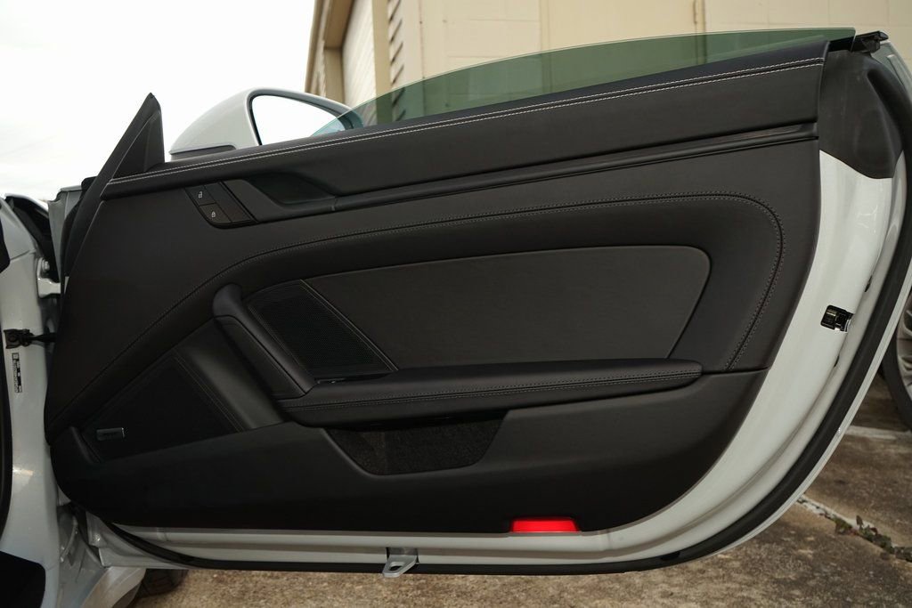 Used 2024 Porsche 911 Carrera GTS RWD image 24