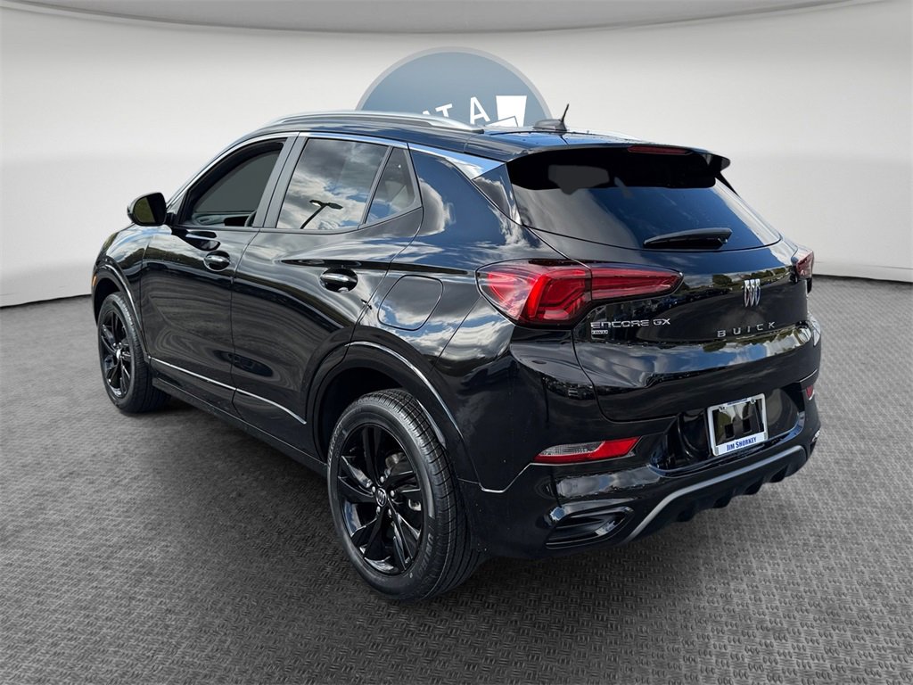 Used 2024 Buick Encore GX Sport Touring image 6