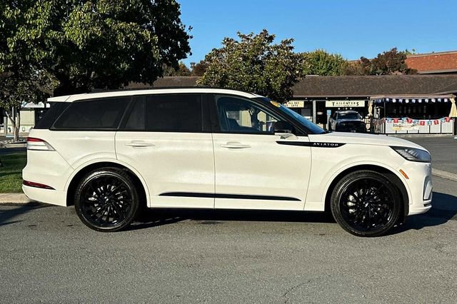 Used 2025 Lincoln Aviator Reserve w/ Jet Appearance Package image 7