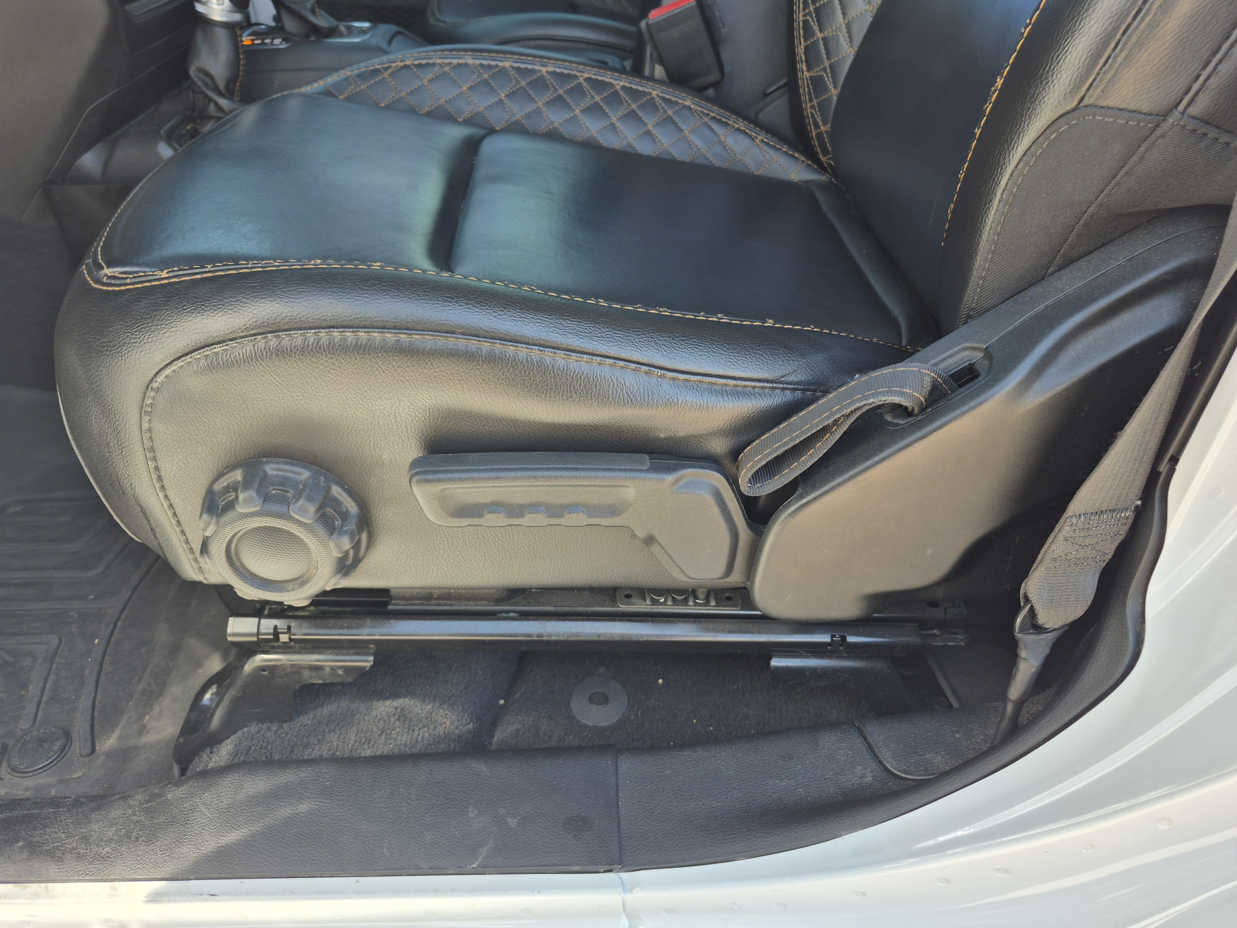 Used 2021 Jeep Wrangler Unlimited Sahara AWD/4WD image 15
