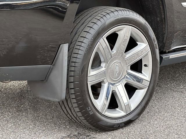 Used 2020 Cadillac Escalade Premium Luxury image 30