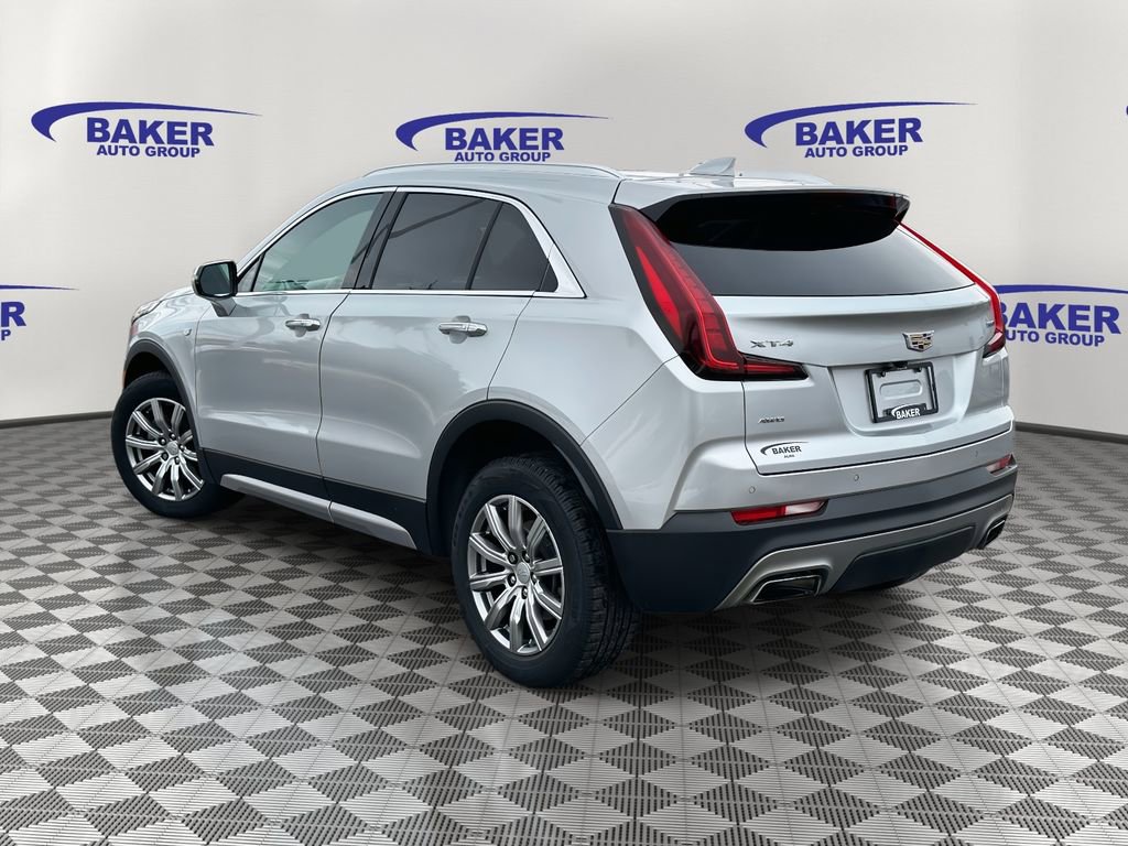 Used 2021 Cadillac XT4 Premium Luxury w/ Cold Weather Package image 3