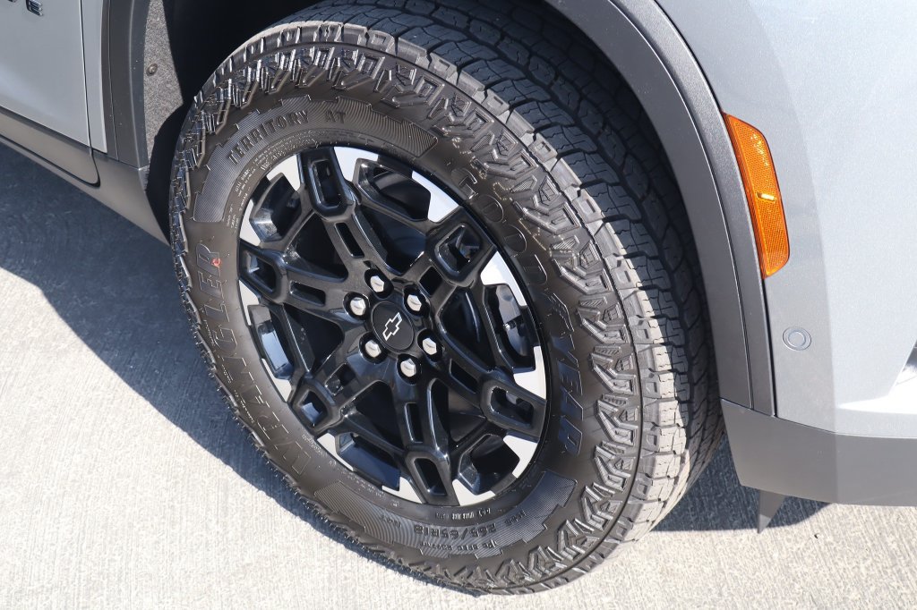 New 2027 Chevrolet Traverse Z71 w/ Enhanced Driving Package AWD/4WD image 11