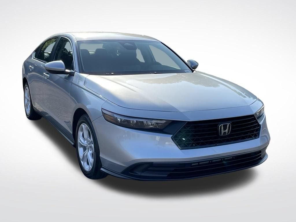Certified 2025 Honda Accord LX image 8