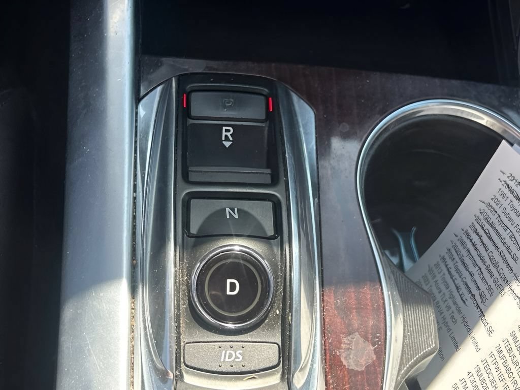 Used 2016 Acura TLX w/ Technology Package FWD image 28
