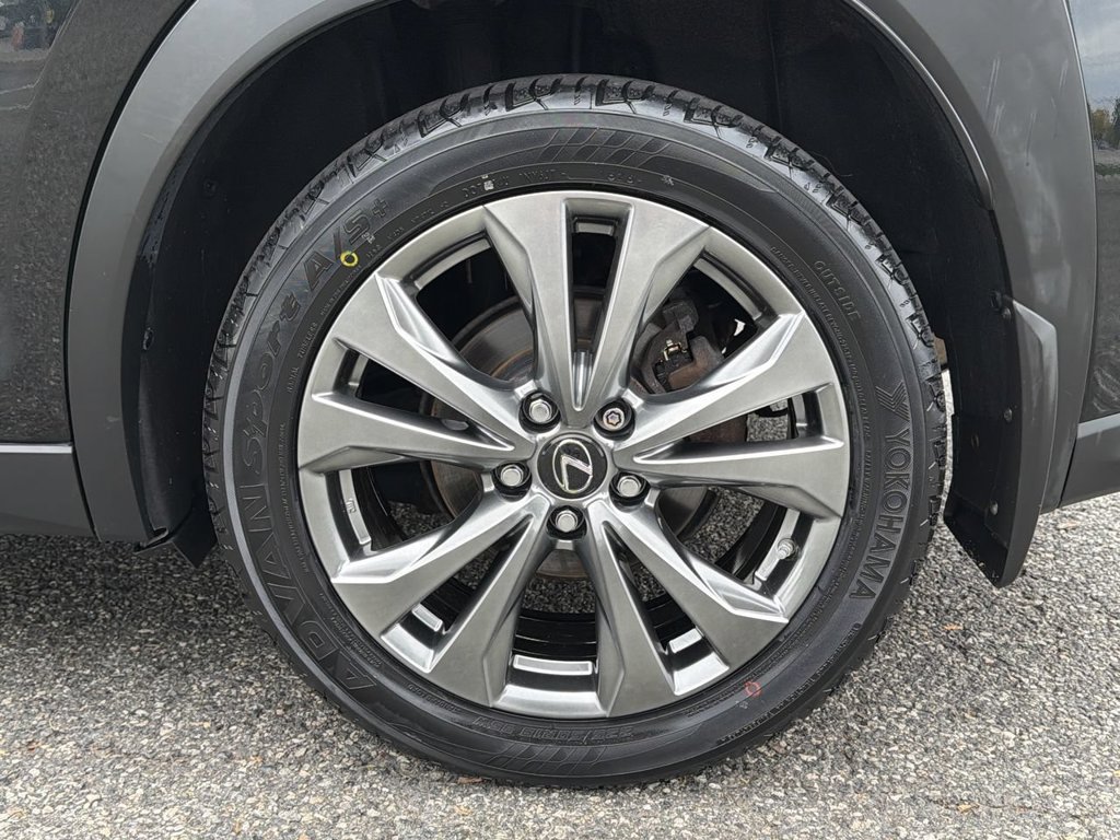 Used 2019 Lexus UX 250h F Sport w/ F Sport Premium Package AWD/4WD image 11