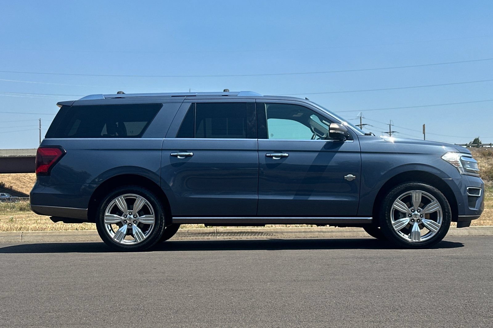 Used 2022 Ford Expedition Max King Ranch AWD/4WD image 2