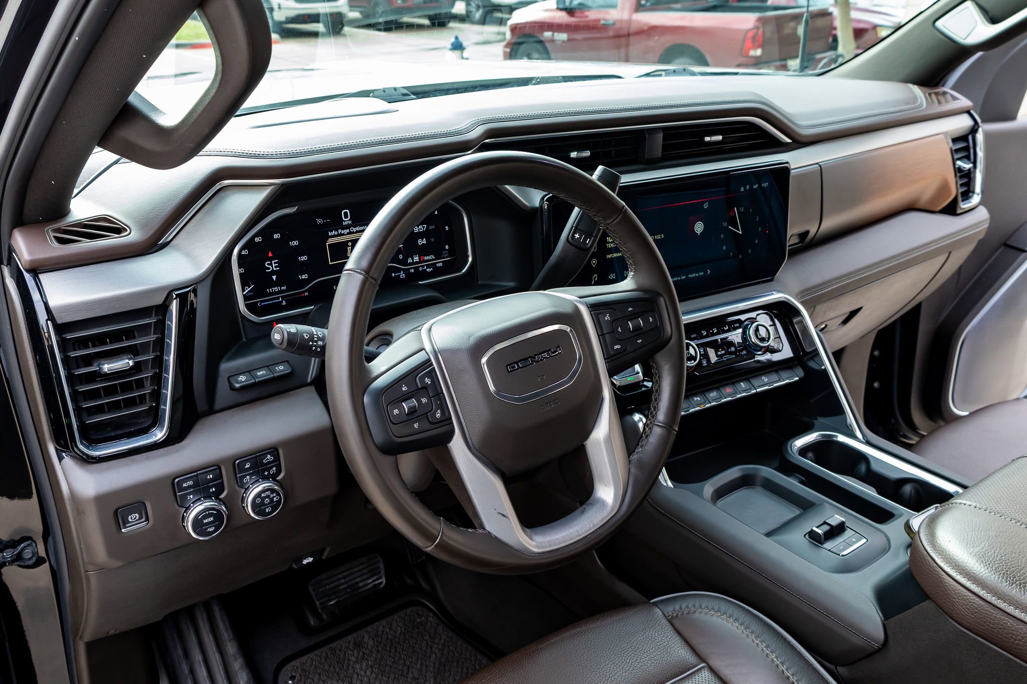 Used 2024 GMC Sierra 2500 Denali w/ Denali Reserve Package image 17