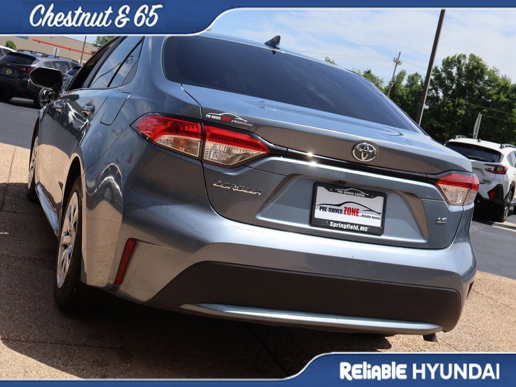 Used 2020 Toyota Corolla LE FWD image 4