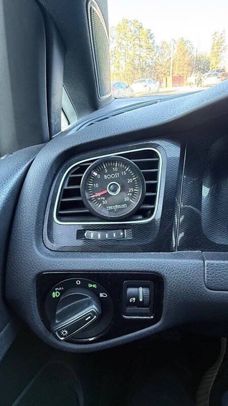 Used 2015 Volkswagen GTI S FWD image 11