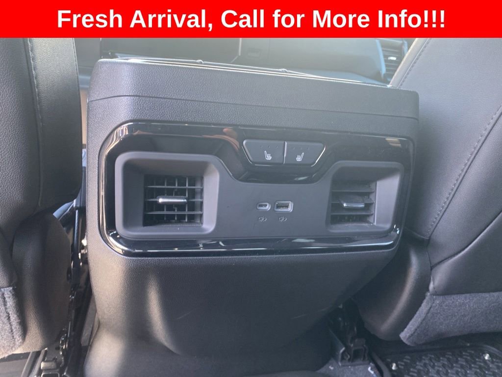 Used 2025 GMC Sierra 2500 AT4 w/ Technology Package AWD/4WD image 13