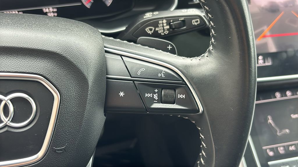 Used 2020 Audi Q8 Premium Plus w/ Premium Plus Package AWD/4WD image 18