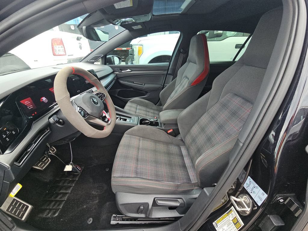 Used 2022 Volkswagen GTI SE FWD image 4