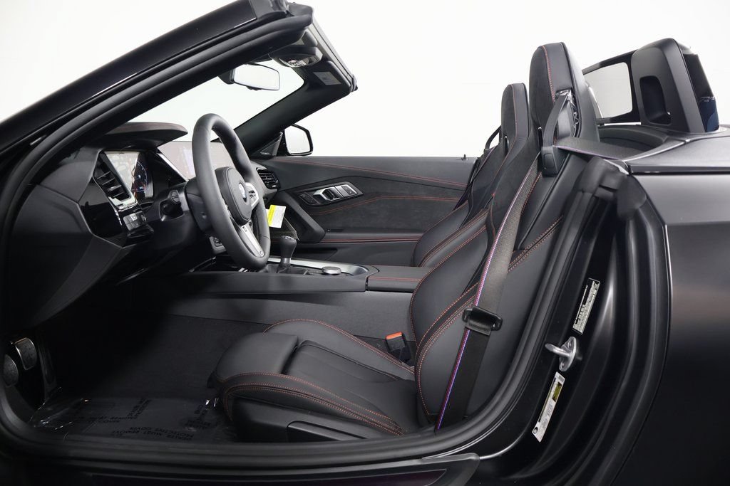 New 2026 BMW Z4 M40i RWD image 6