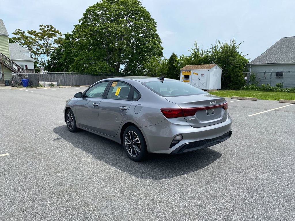 Used 2024 Kia Forte LXS image 8