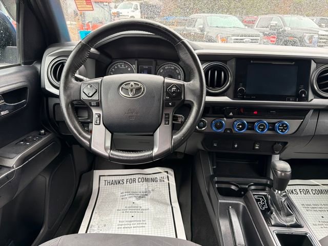 Used 2018 Toyota Tacoma TRD Off-Road AWD/4WD image 15