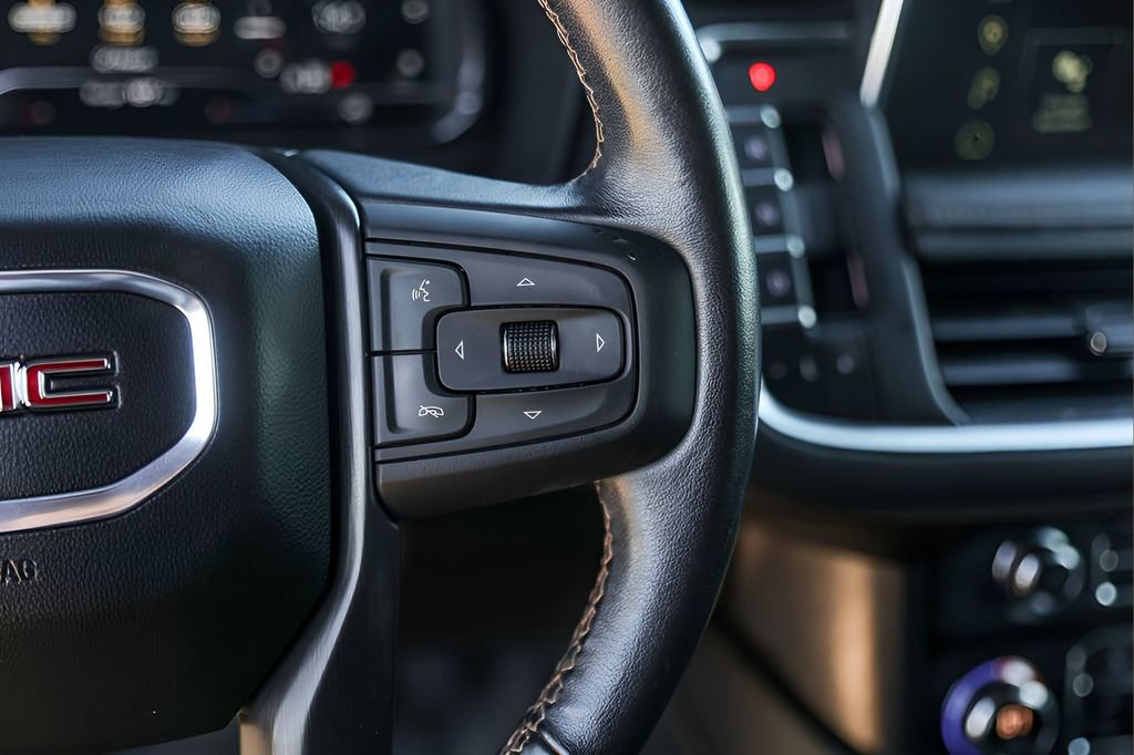 Used 2022 GMC Yukon AT4 image 13