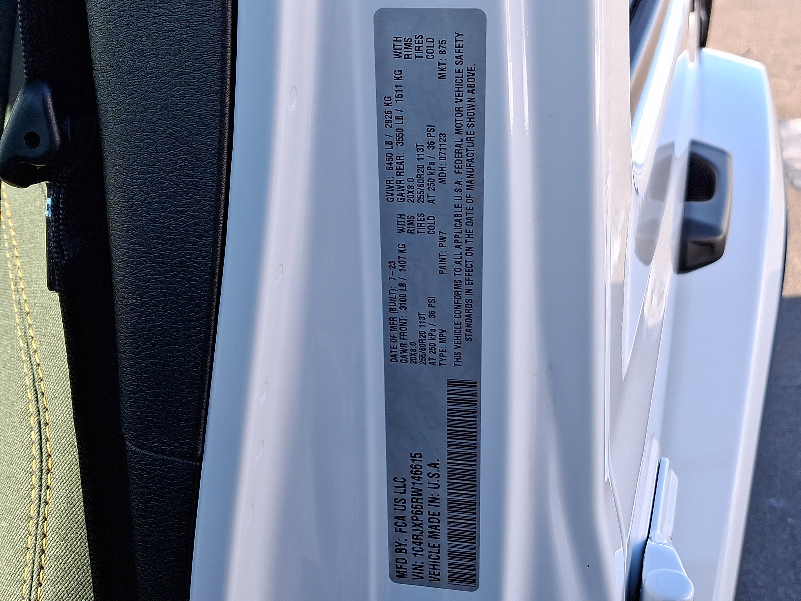 Used 2024 Jeep Wrangler Unlimited Sahara image 26