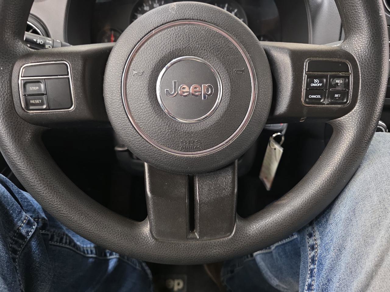 Used 2013 Jeep Compass Sport image 34