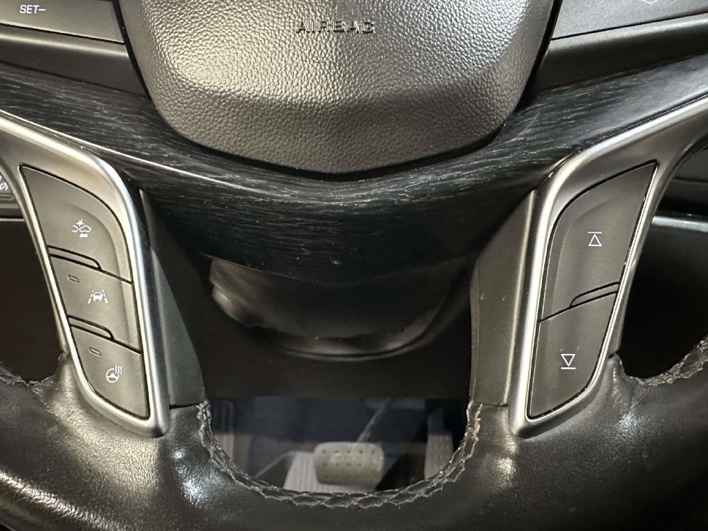 Used 2024 Cadillac XT5 Premium Luxury w/ LPO, Floor Liner Package AWD/4WD image 37