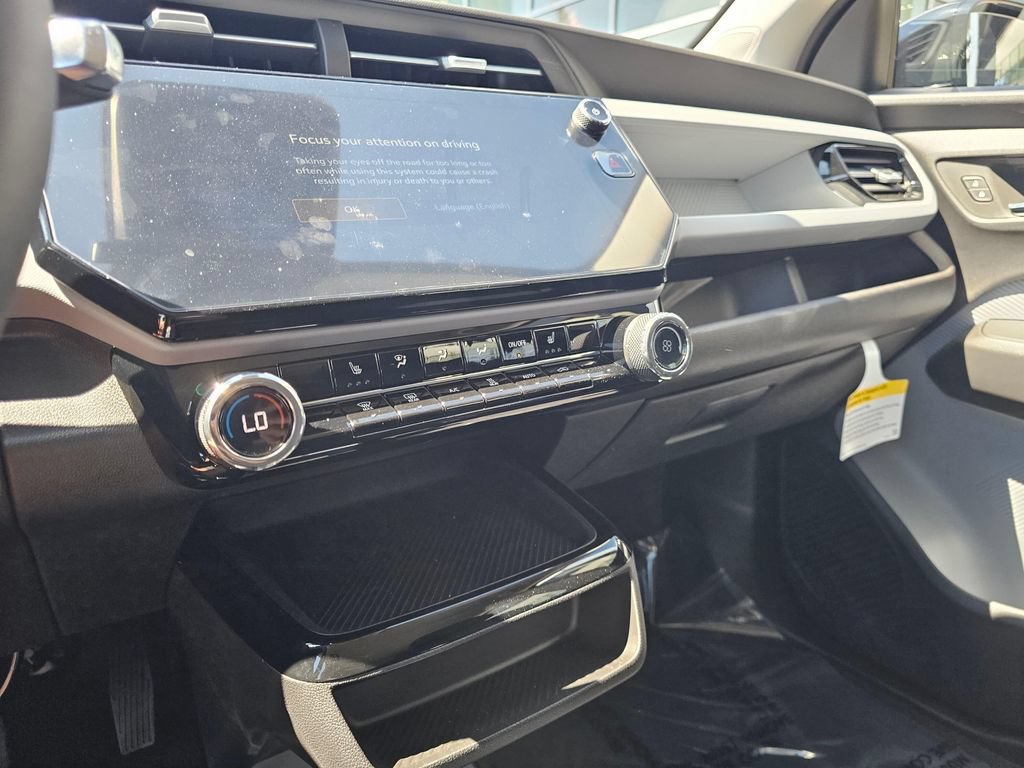 New 2027 Chevrolet Bolt LT w/ Comfort Package FWD image 29