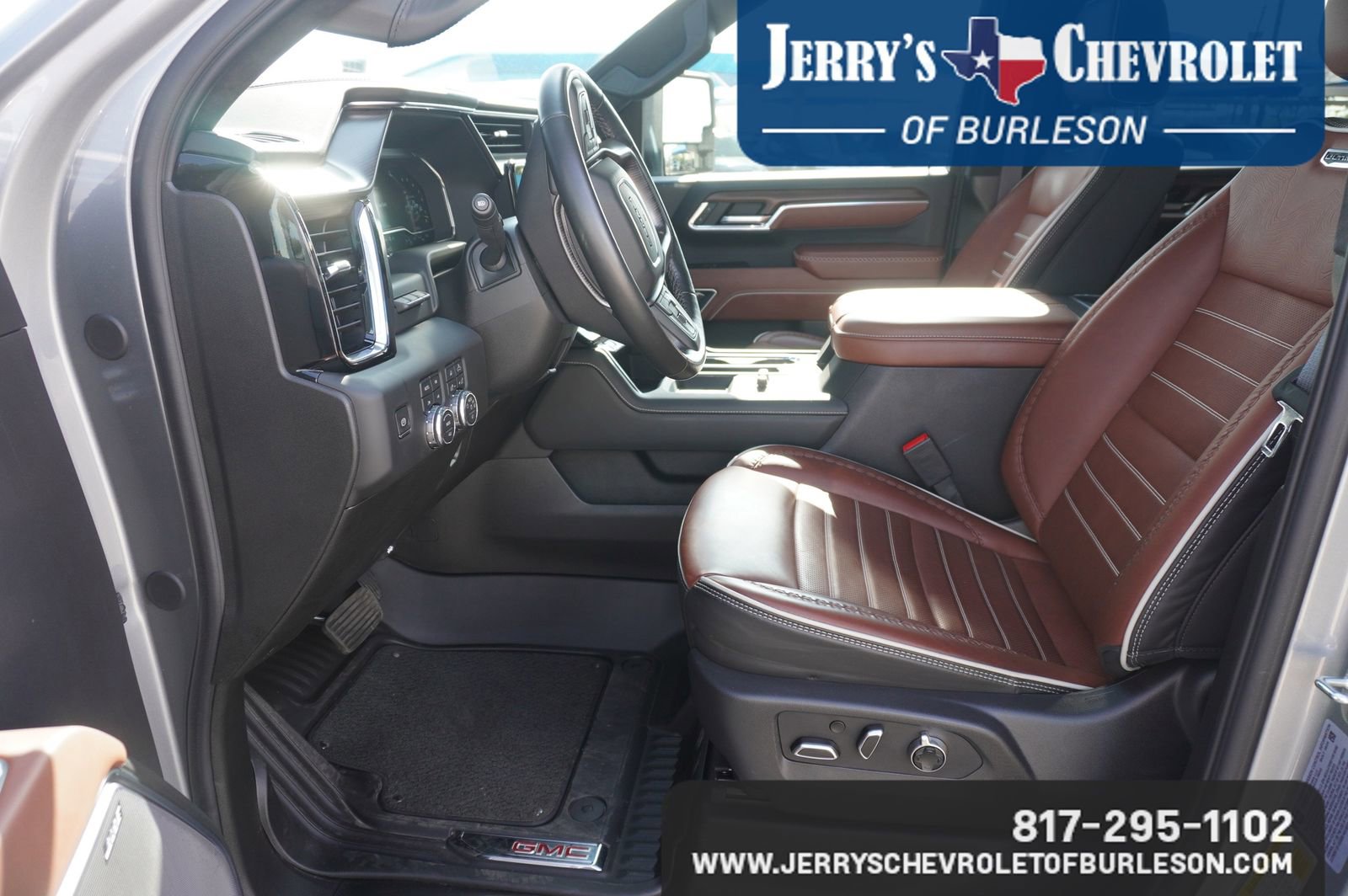 Used 2025 GMC Sierra 3500 Denali Ultimate image 7