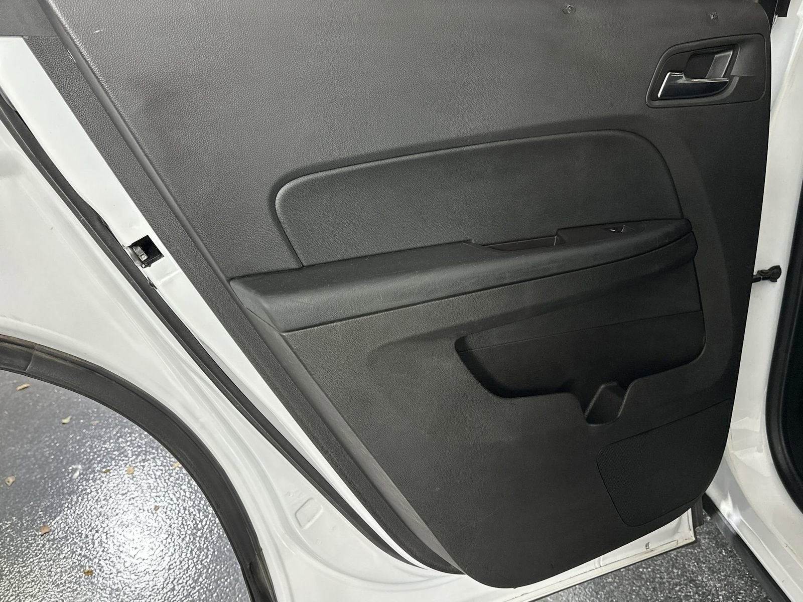 Used 2017 Chevrolet Equinox LT w/ Convenience Package FWD image 29