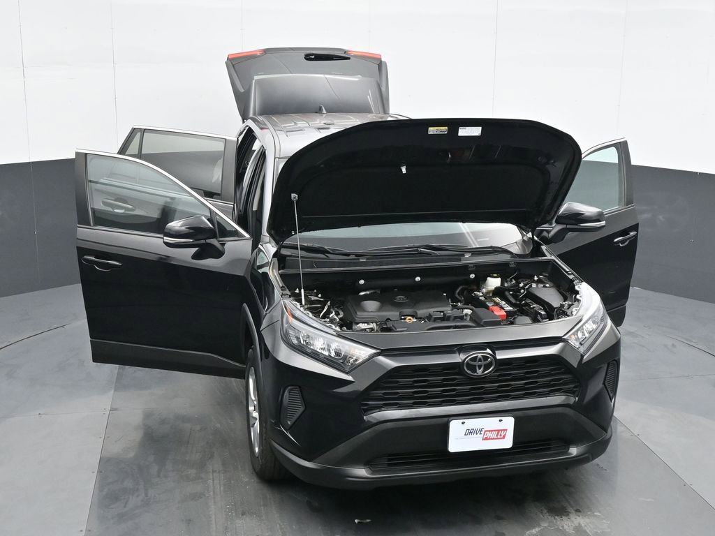 Used 2022 Toyota RAV4 LE image 34
