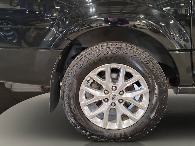 Used 2017 Ford Expedition EL Limited w/ Equipment Group 301A AWD/4WD image 26