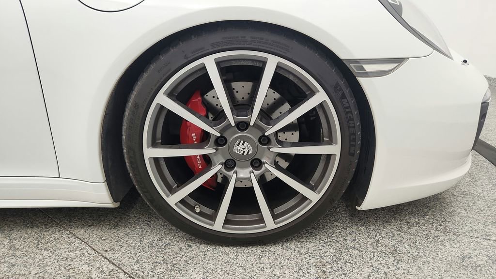 Used 2017 Porsche 911 Targa 4S AWD/4WD image 30